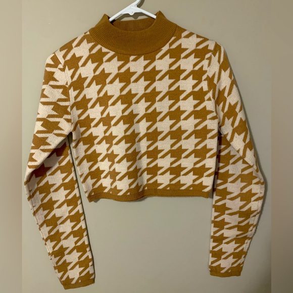 Knitted cropped sweater - Picture 1 of 2